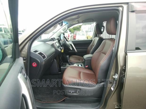 Toyota Land Cruiser Prado 2016 Brown - thumbnail 12
