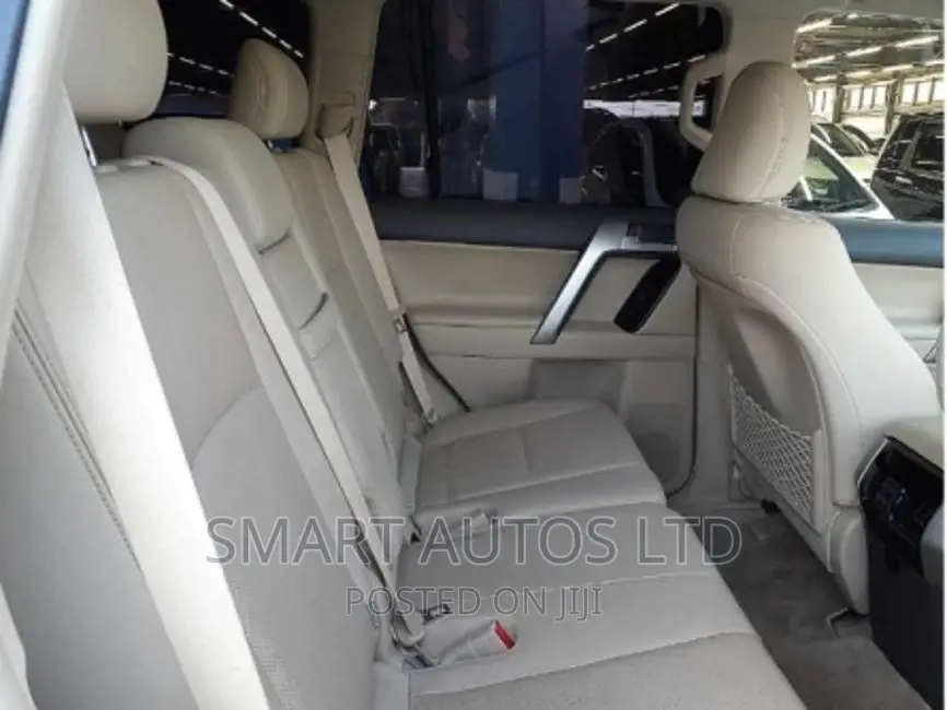 Toyota Land Cruiser Prado 2018 Pearl