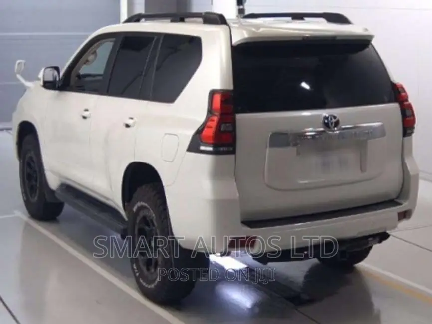 Toyota Land Cruiser Prado 2018 Pearl