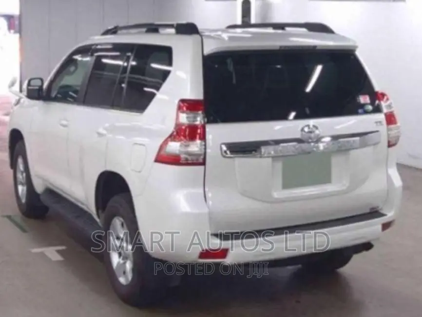 Toyota Land Cruiser Prado 2016 Pearl