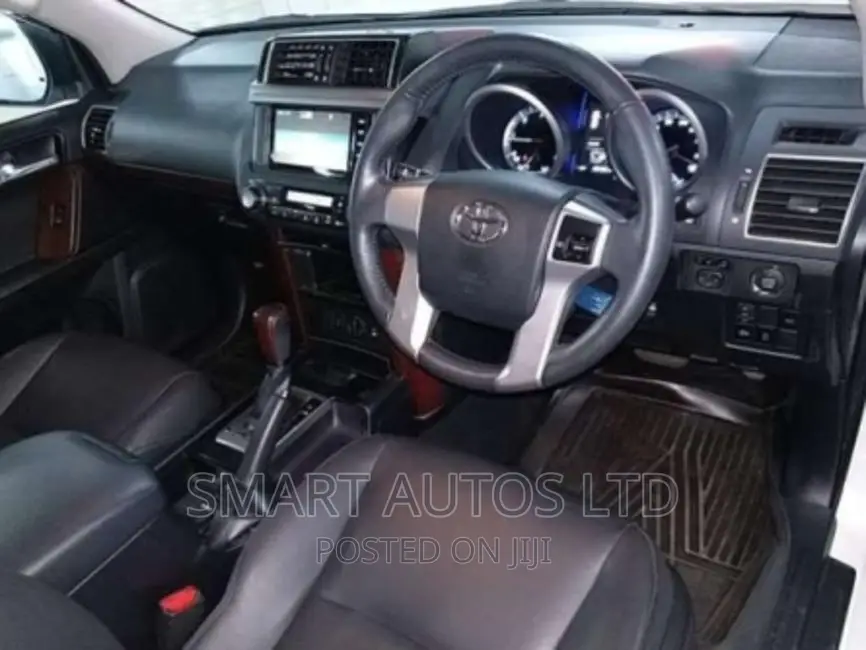 Toyota Land Cruiser Prado 2016 Pearl