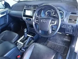 Toyota Land Cruiser Prado 2018 Brown