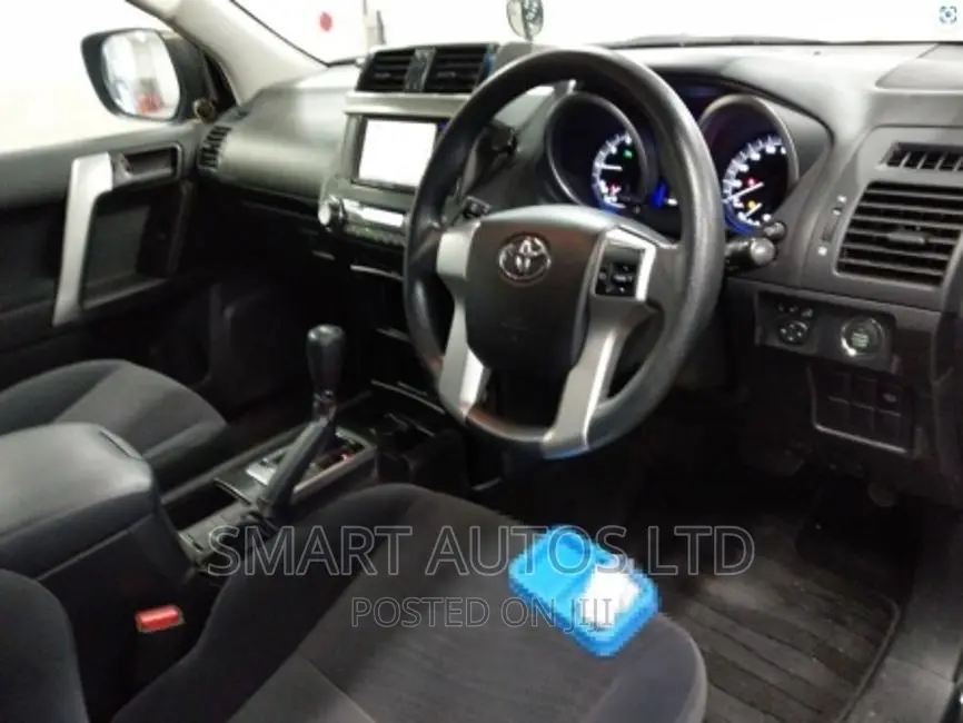 Toyota Land Cruiser Prado 2017 Black