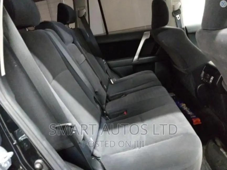 Toyota Land Cruiser Prado 2017 Black