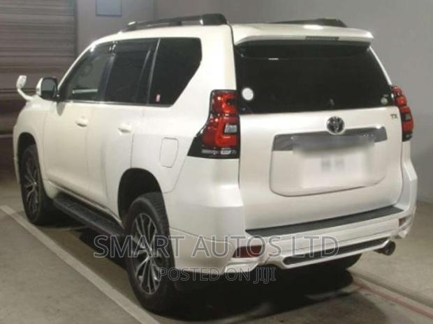 Toyota Land Cruiser Prado 2018 Pearl - thumbnail 7
