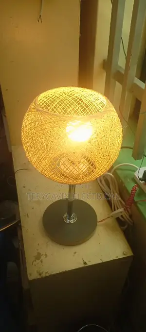 Table Lamps With Metal Stand