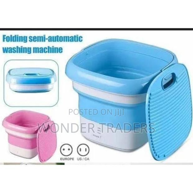 Mini Foldable Washing Machine .