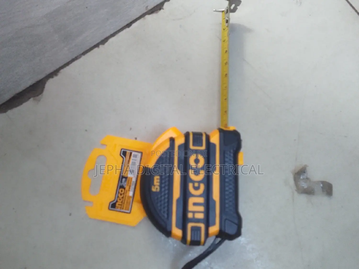 Tape Measure 5m New