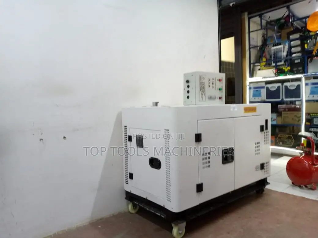 Maybach 25kva Three Phase Water Cool Diesel Silent Generator