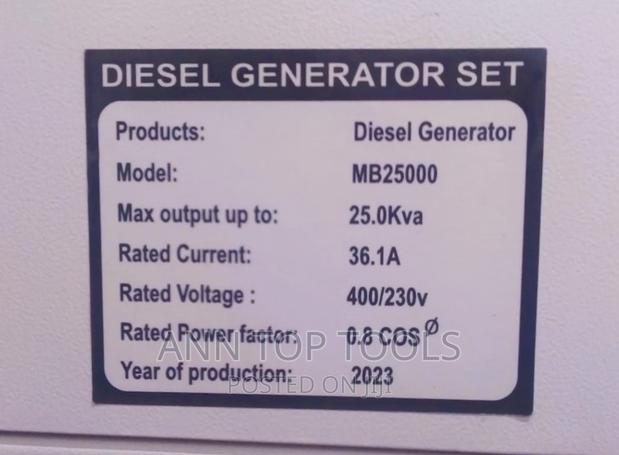 Maybach 25kva Three Phase Water Cool Diesel Silent Generator - main view