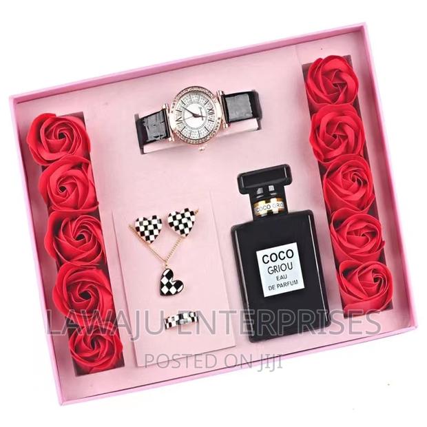 Moongrass Black Ladies Gift Set With Perfume - thumbnail 2