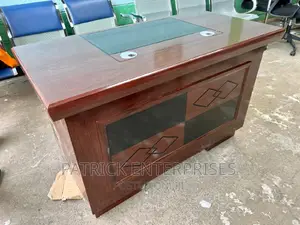 Executive Imported Morden Office Desk 1.4 MTRS