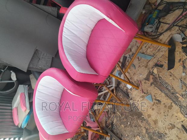 Styling Salon Seats - thumbnail 3