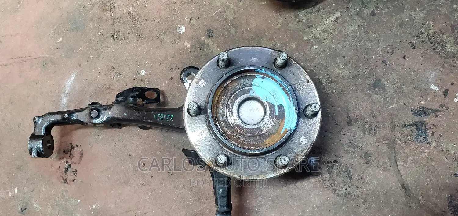 Knuckle Arm Toyota Fortuner