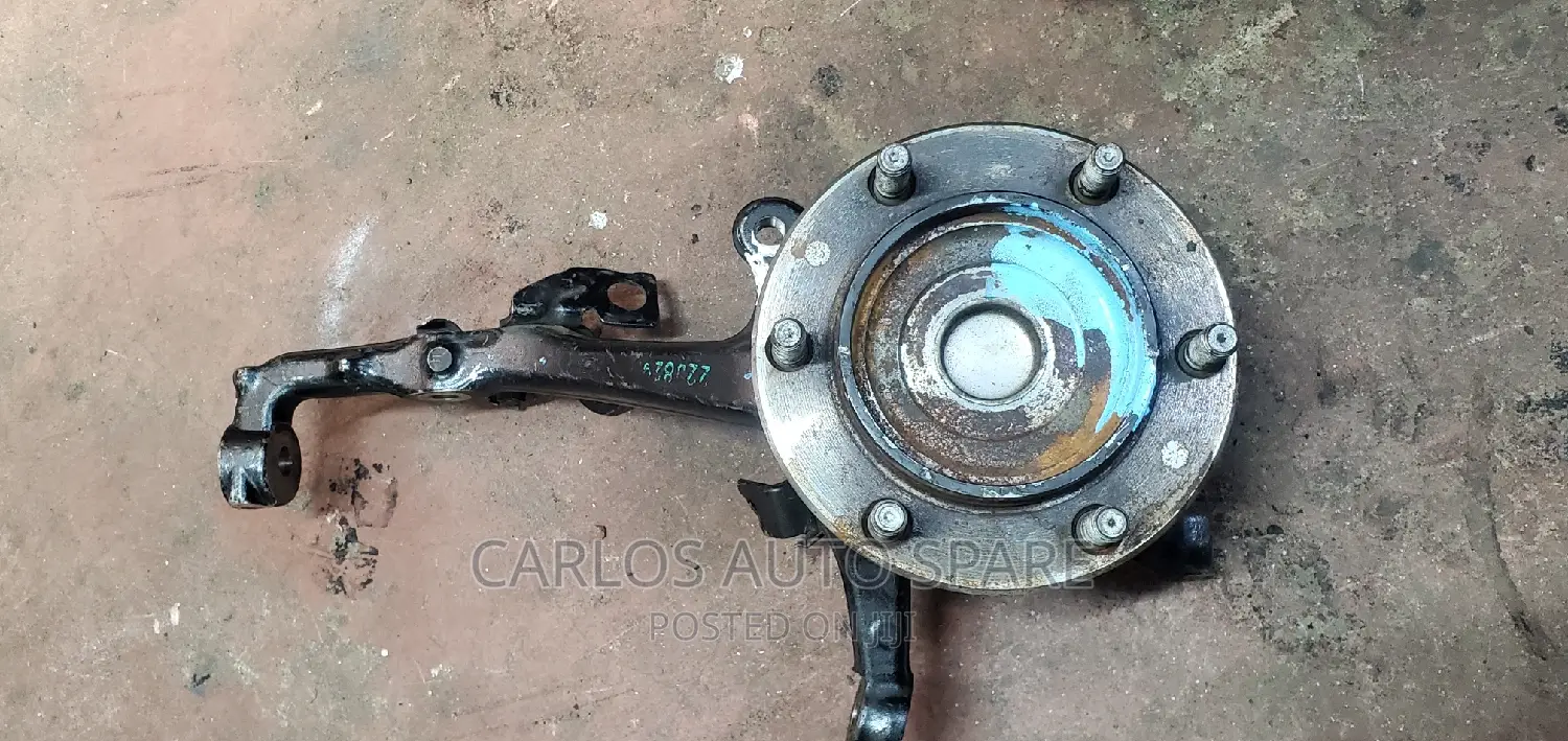 Knuckle Arm Toyota Fortuner