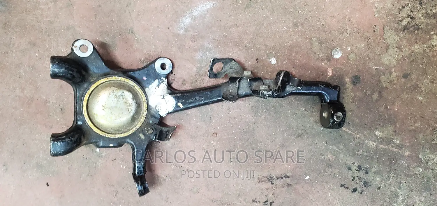 Knuckle Arm Toyota Fortuner