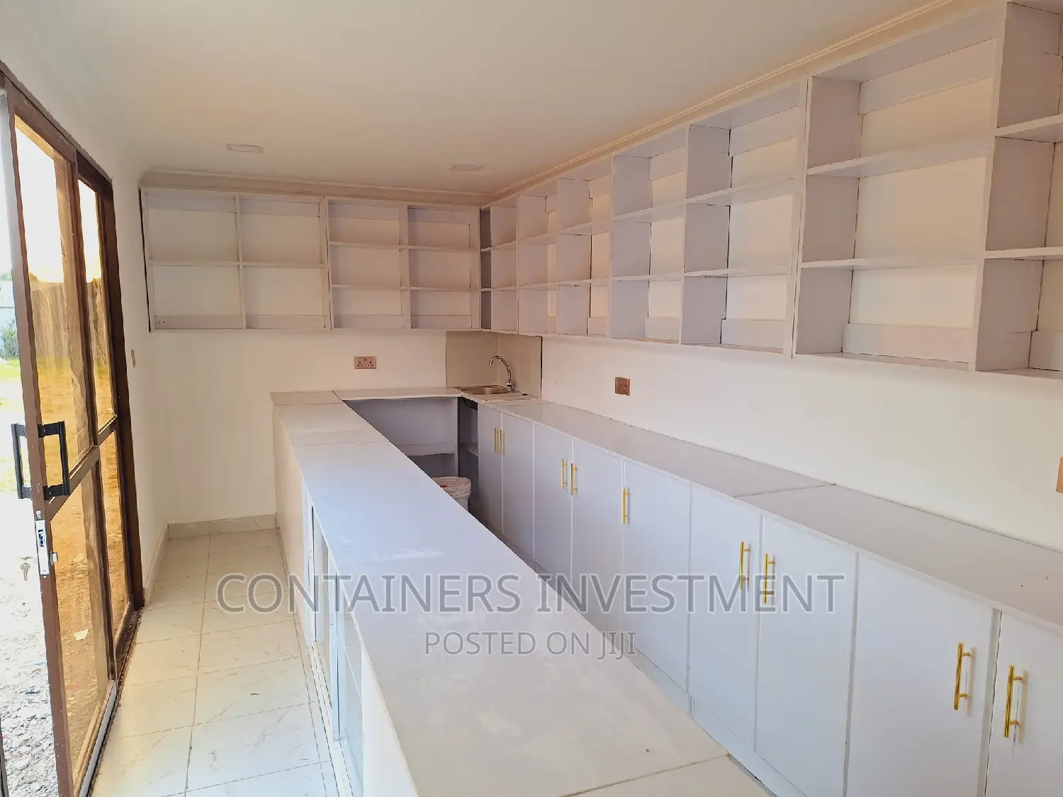 20ft Container Pharmacy Unit