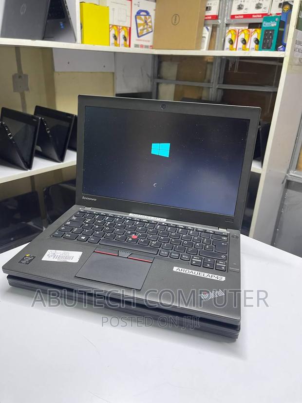 Laptop Lenovo ThinkPad X250 8GB Intel Core I7 SSD 256GB