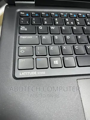 Laptop Dell Latitude E7240 4GB Intel Core I5 HDD 500GB