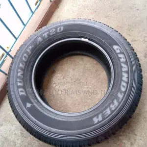 265/65r17 Dunlop Grandtrek