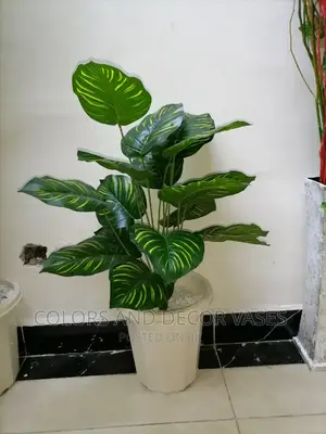 Plant + Vase Plastic and Pebble Stones