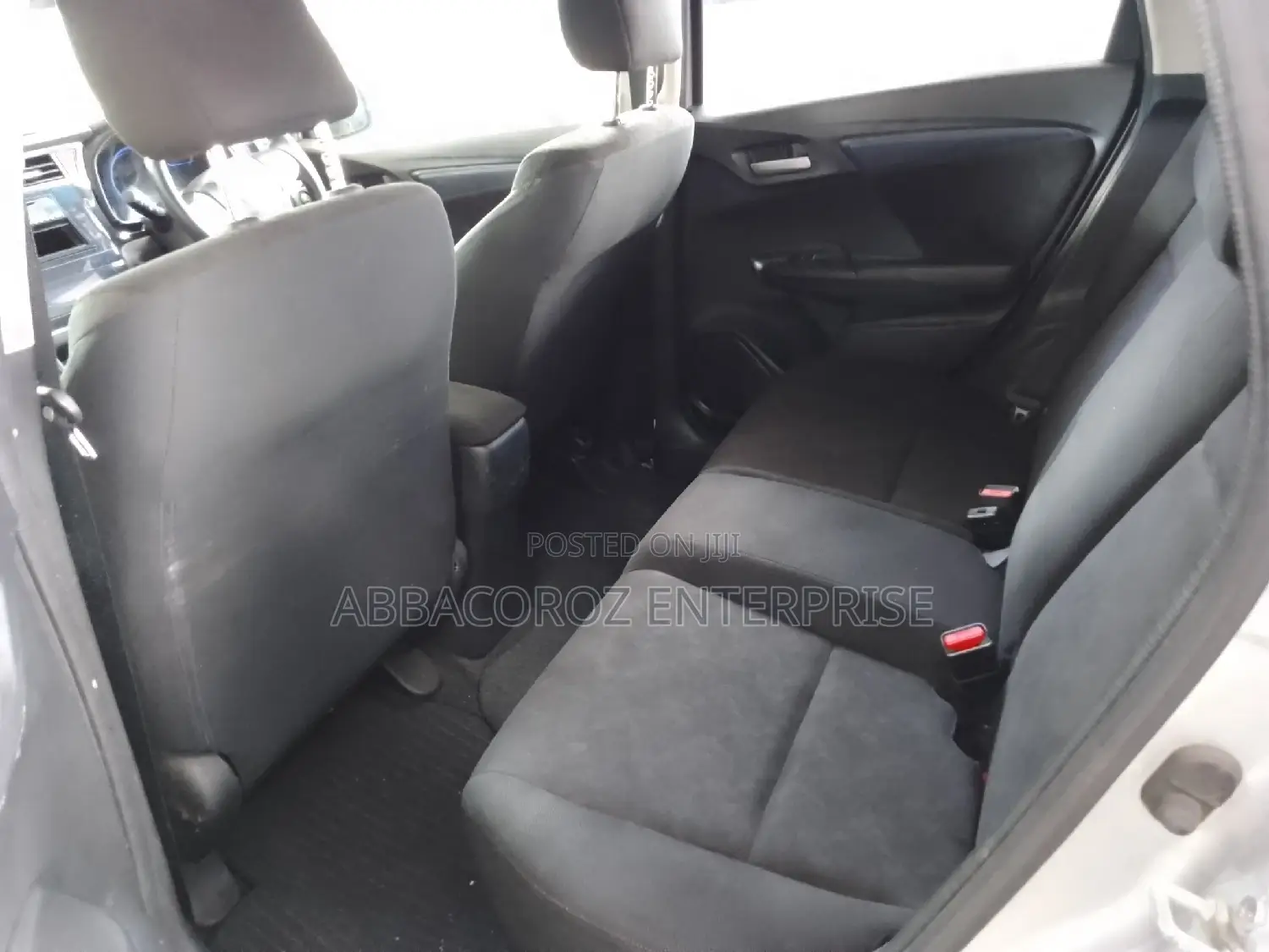 Honda Fit Shuttle 1.5 Hybrid 2WD 2016 Silver