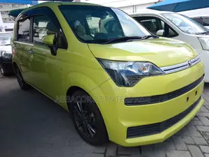 Toyota Spade 2016 Green
