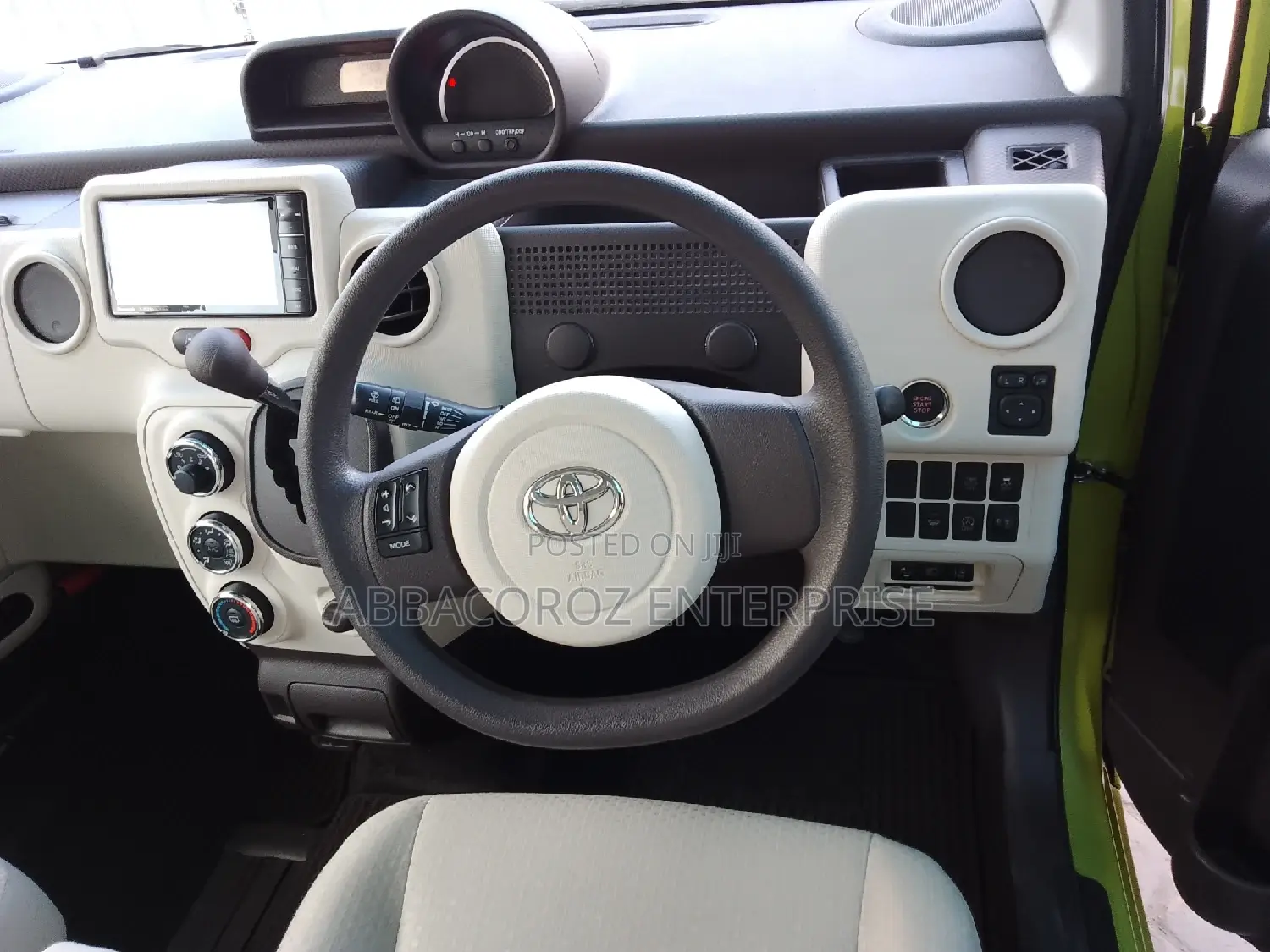 Toyota Spade 2016 Green