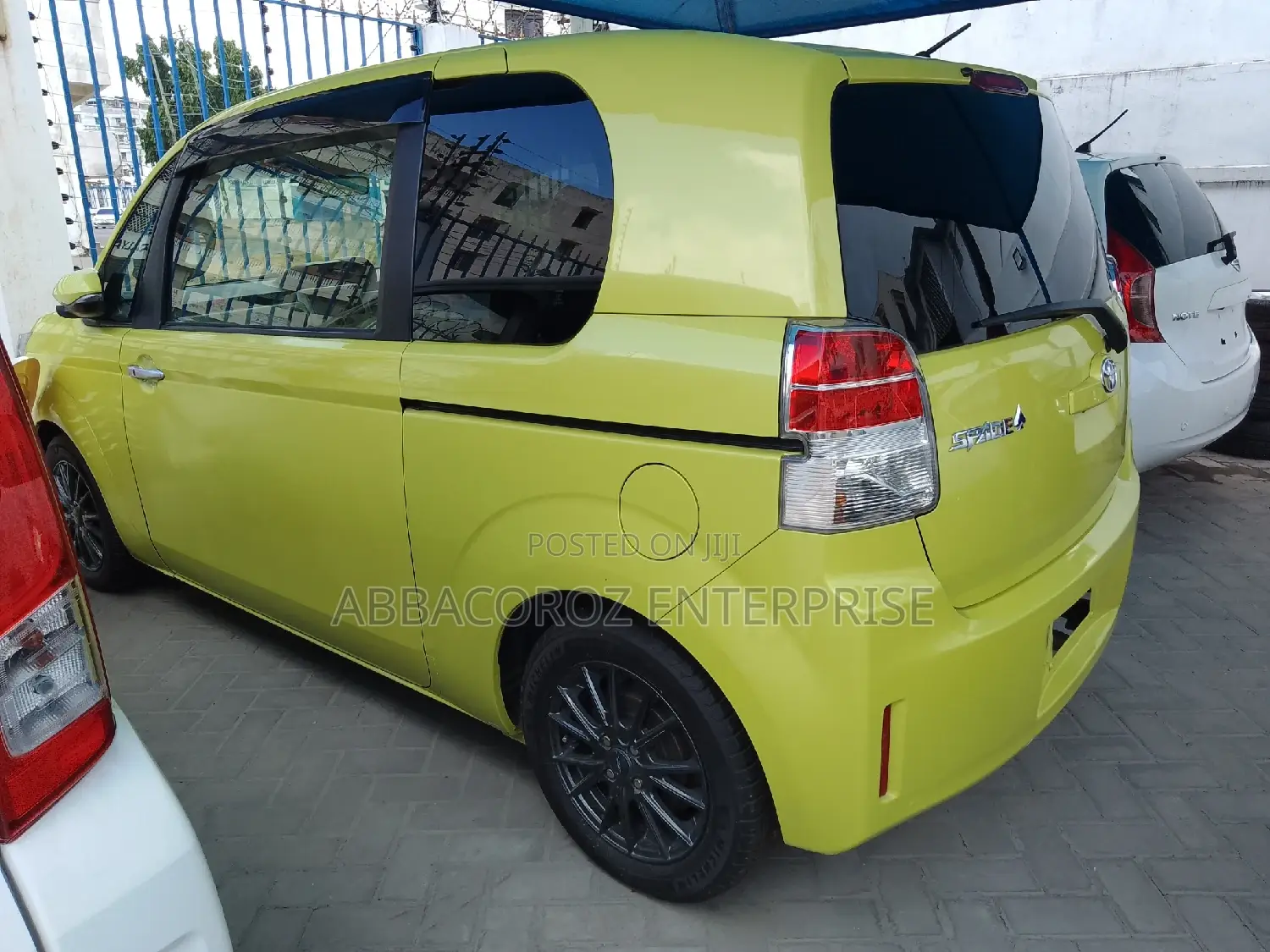 Toyota Spade 2016 Green