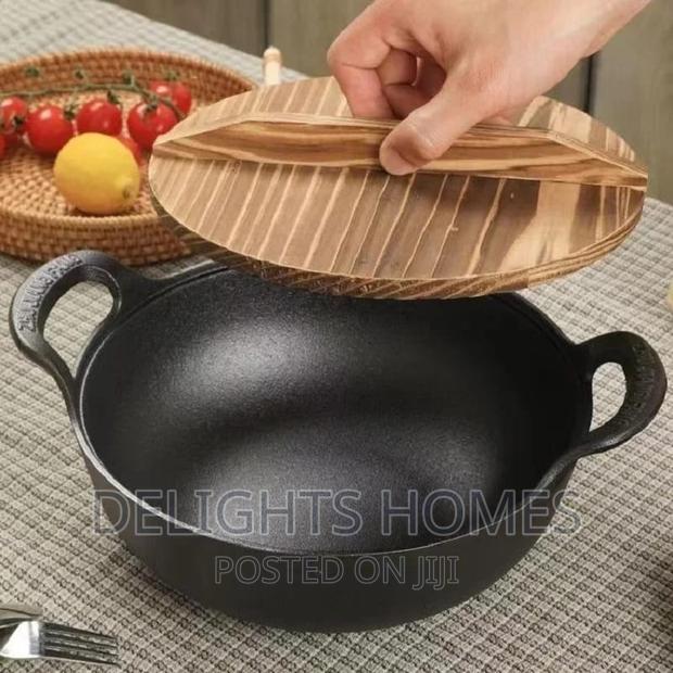 Pure Cast Iron Flat Bottom Wok With Wooden Lid
