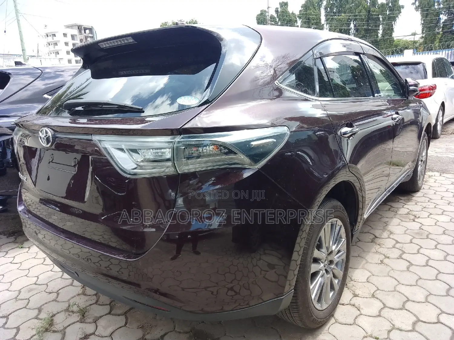 Toyota Harrier 2.0 2017 Purple
