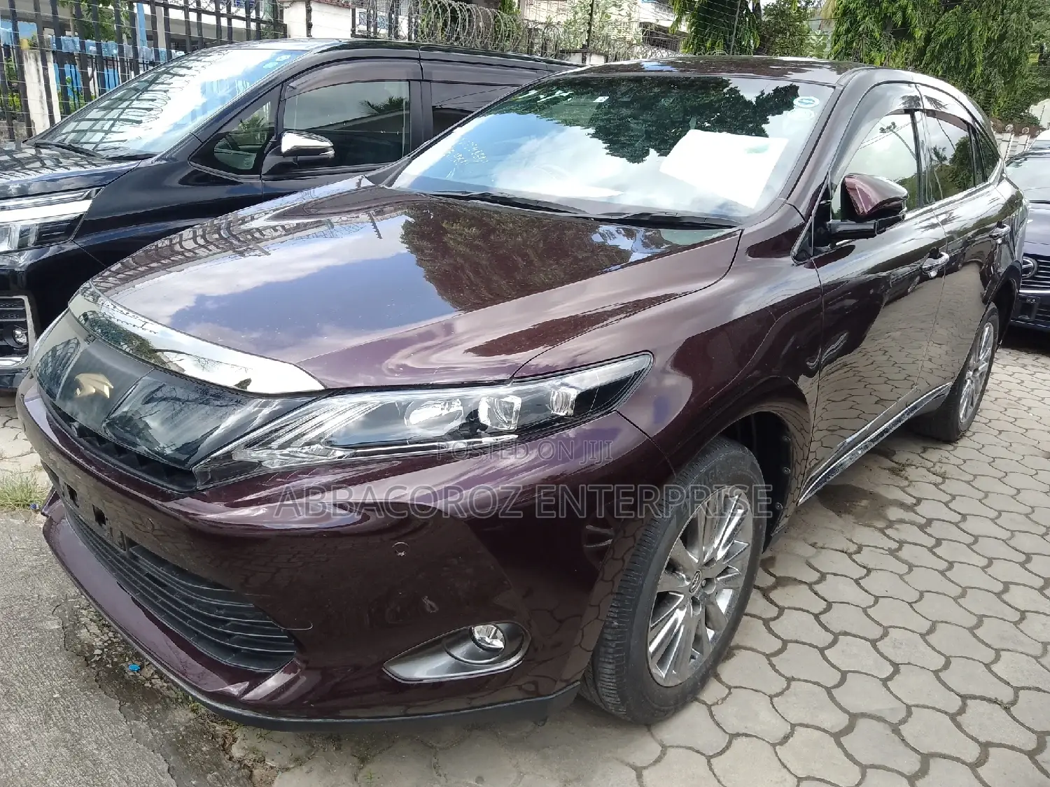 Toyota Harrier 2.0 2017 Purple
