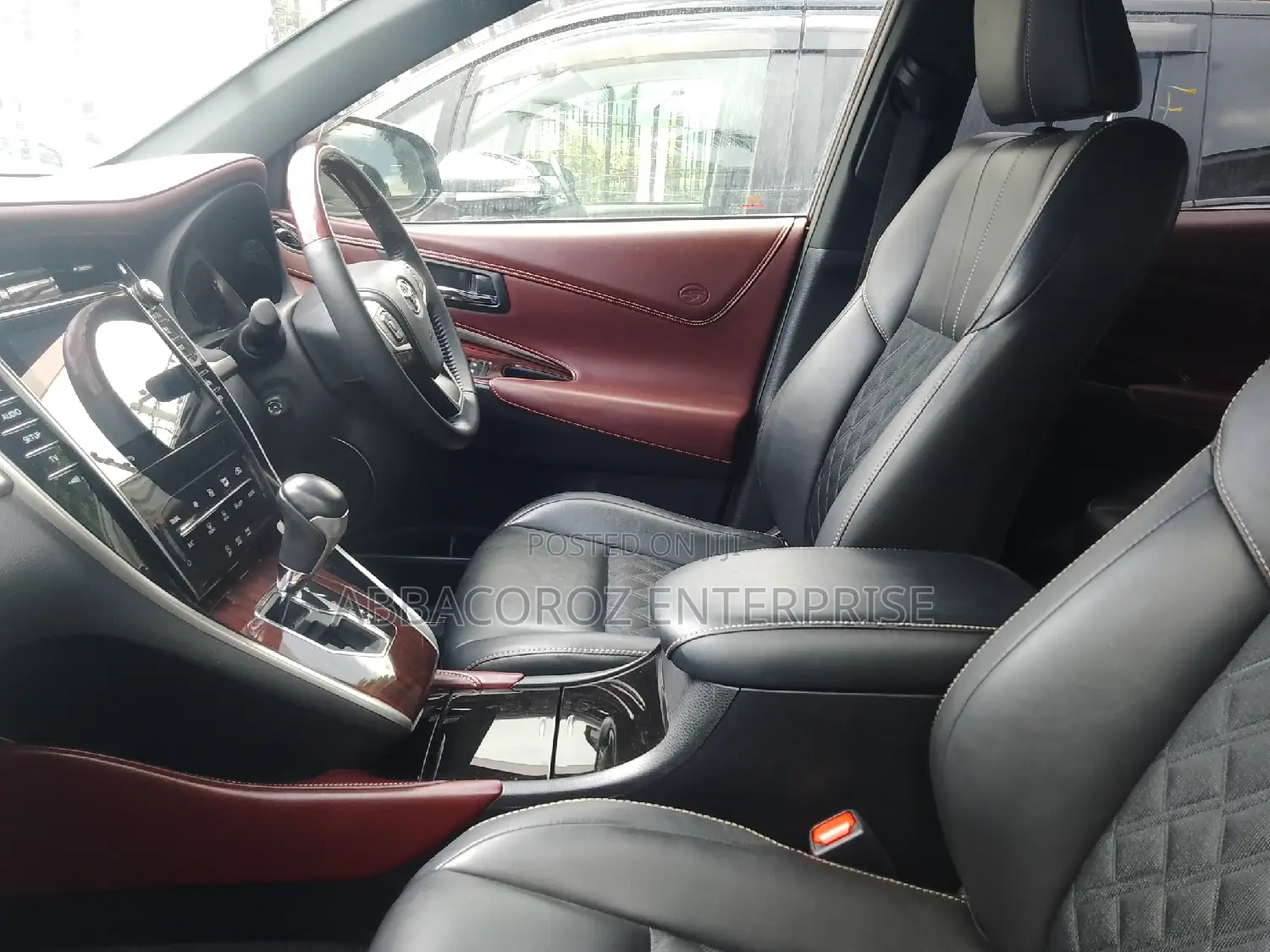Toyota Harrier 2.0 2017 Purple