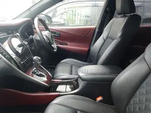 Toyota Harrier 2.0 2017 Purple