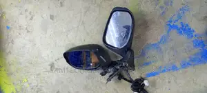Acquirable Spade Side Mirrors**/