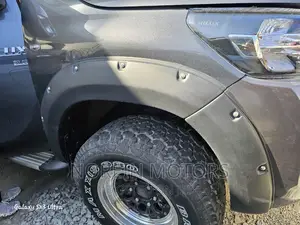 Toyota Hilux 2018 Gray
