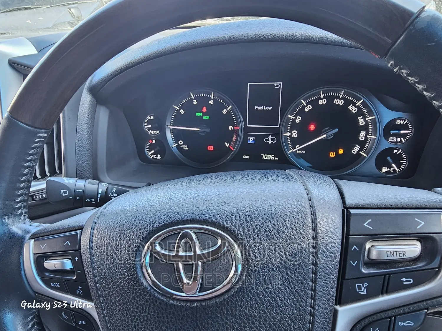 Toyota Land Cruiser 2017 Pearl