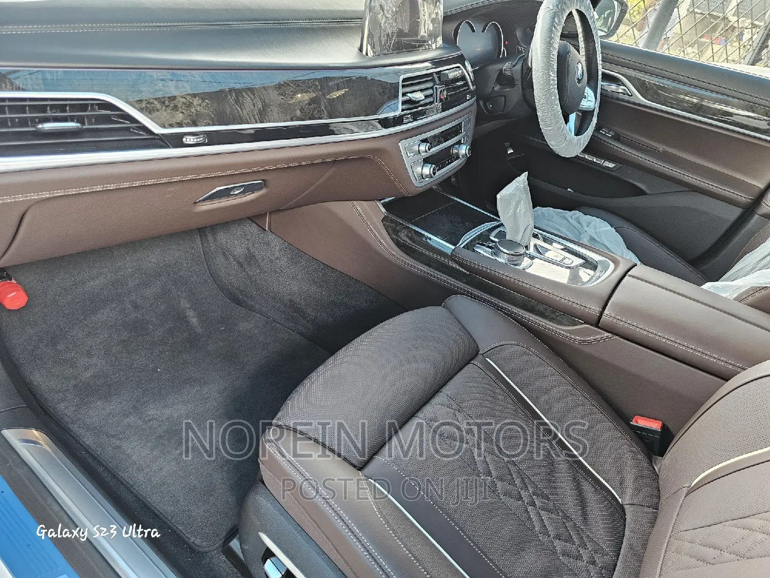 BMW 7 Series 2018 Off white