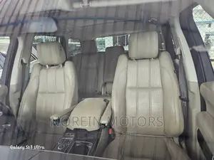 Land Rover Range Rover Vogue 2017 Gold