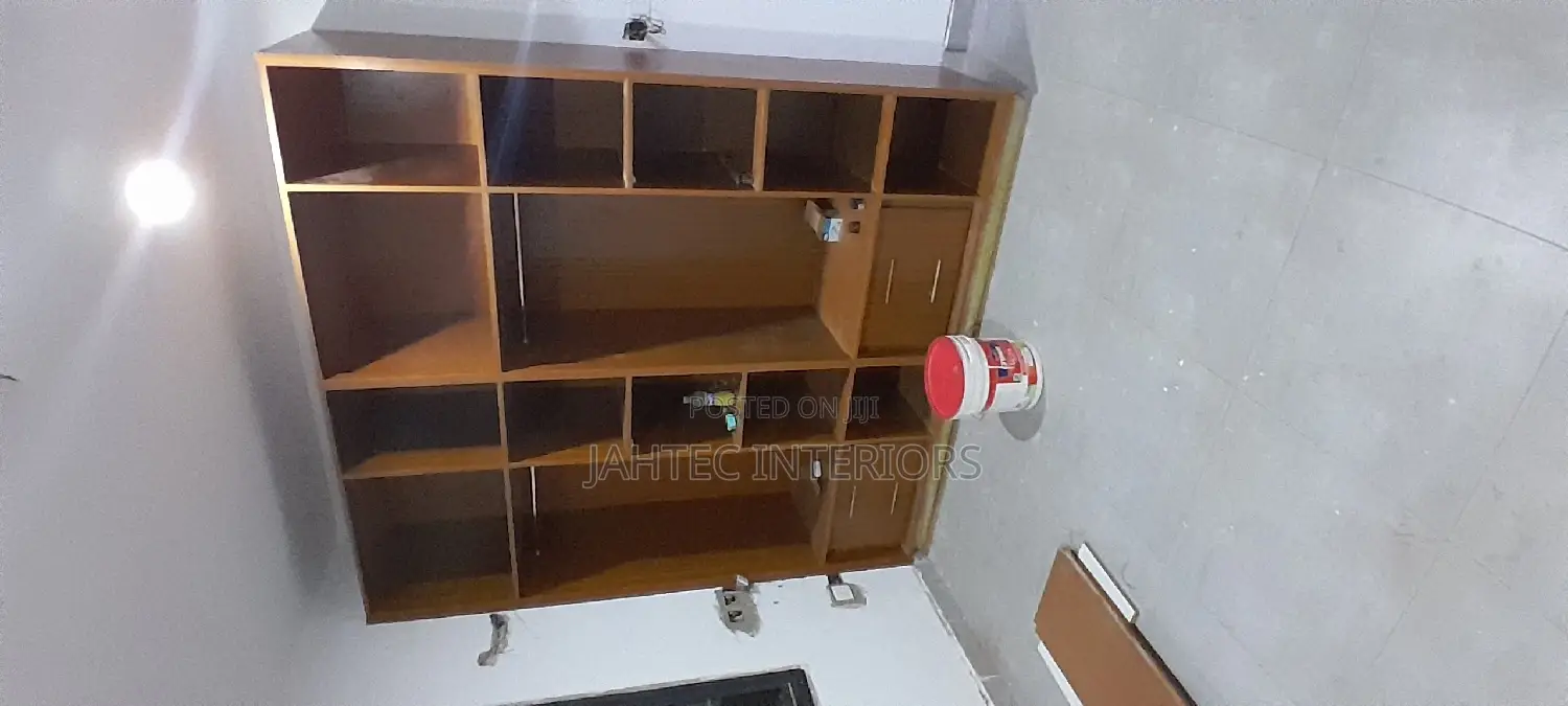 Kitchen Cabinets Installing M