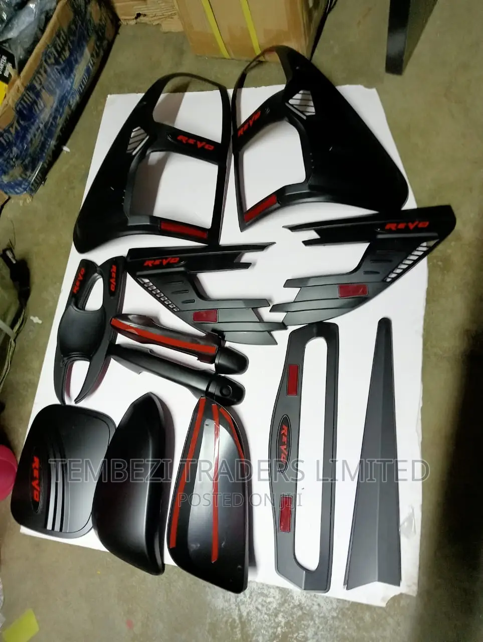 Black Chrome Kit Hilux Revo New Shape