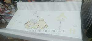 Kids Bath and Changing Station. - thumbnail 2
