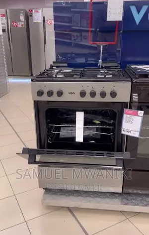 Von Hotpoint Cooker 60 X 55 3gas + 1hotplate Electric Oven