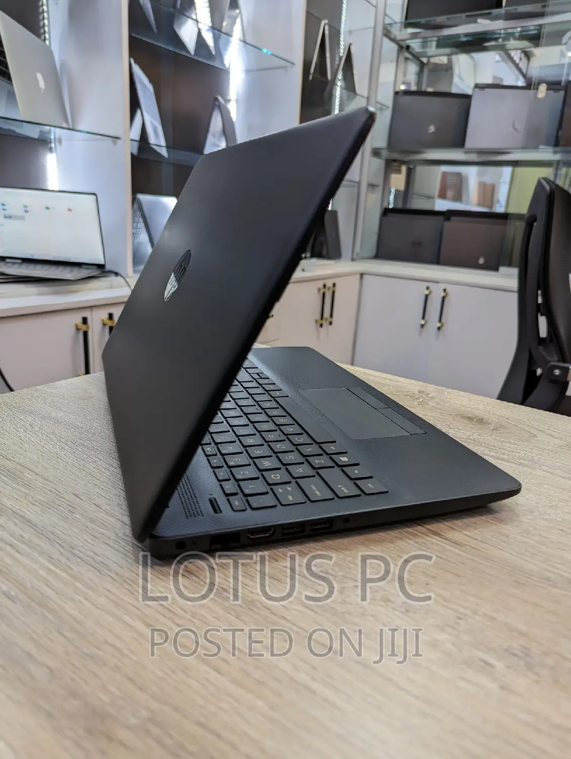 Laptop HP 15-F272wm 8GB Intel Core I3 SSD 256GB
