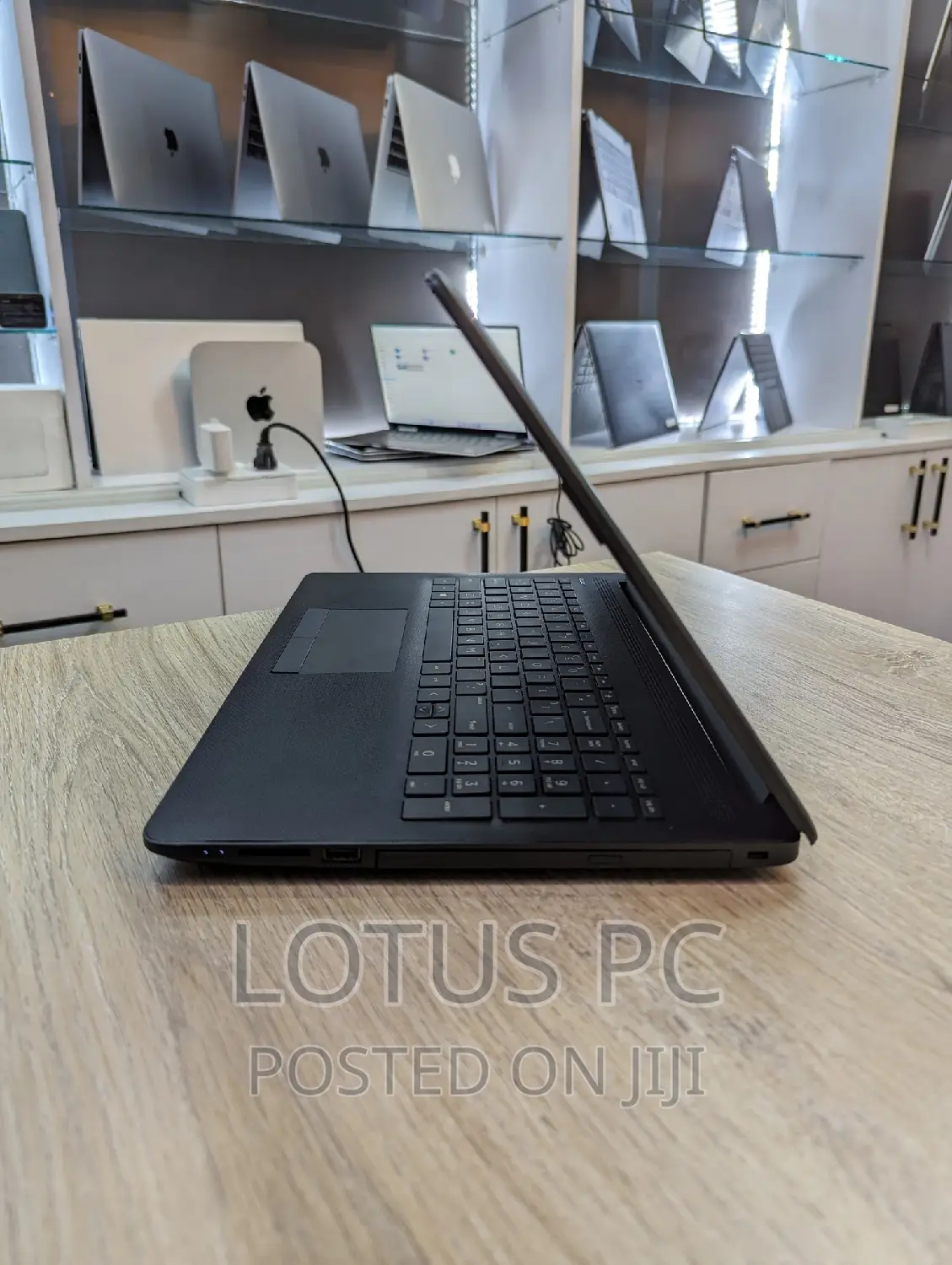 Laptop HP 15-F272wm 8GB Intel Core I3 SSD 256GB