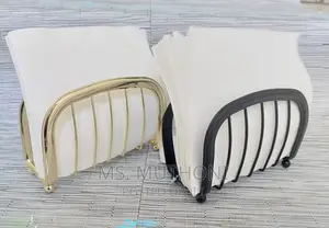 Thick Metallic Serviet Holder in Two Colours Gold and Black