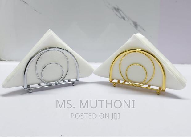 Hemisphere Shape Metallic Serviet Holder - thumbnail 6