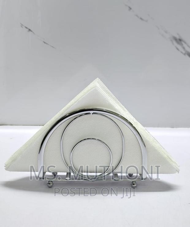 Hemisphere Shape Metallic Serviet Holder - thumbnail 5