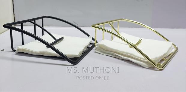 Simple Square Shape Metallic Serviet Holder Gold/Black - thumbnail 5