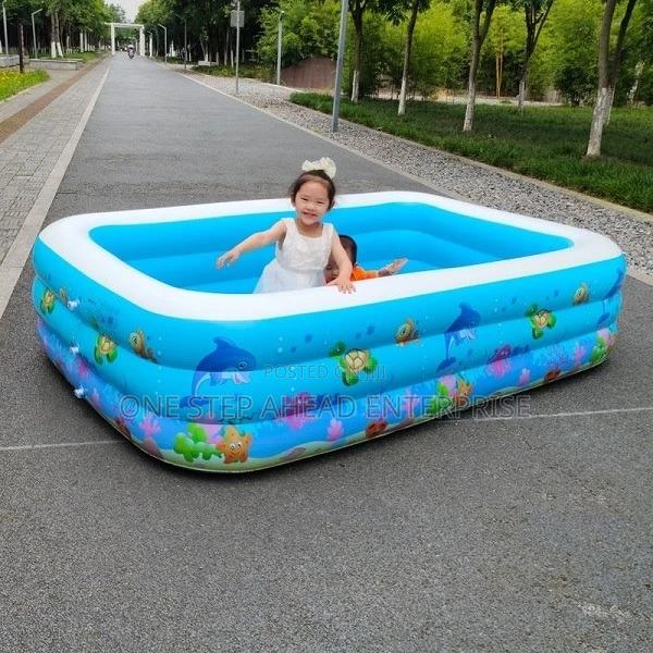 Inflatable Swimming Pool With Pump